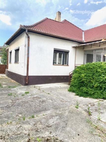 Predaj- 3 izbový rodinný dom Vlčany