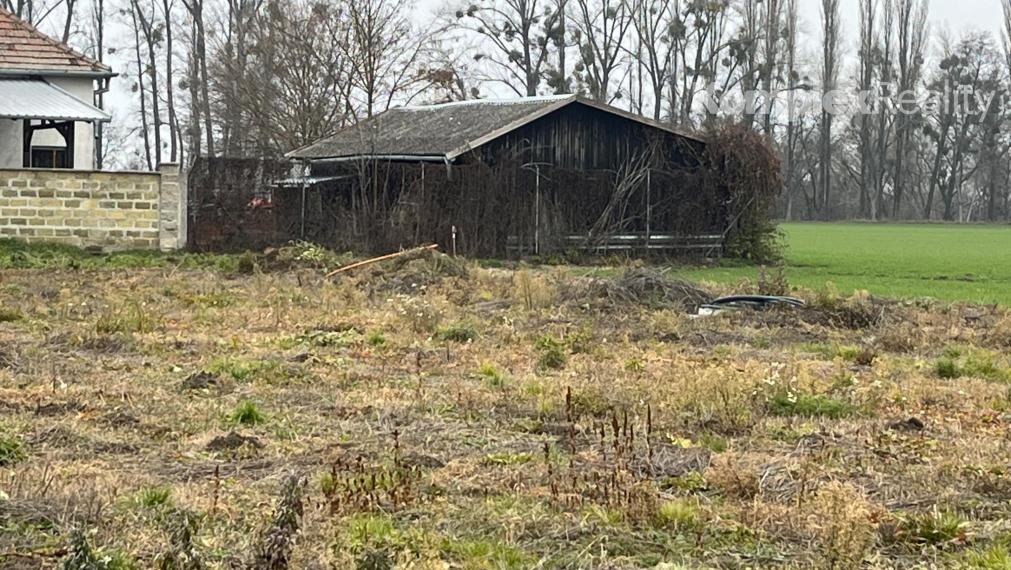 Na predaj pozemok na stavbu domu v Dolných Salibách - časť Hrušov