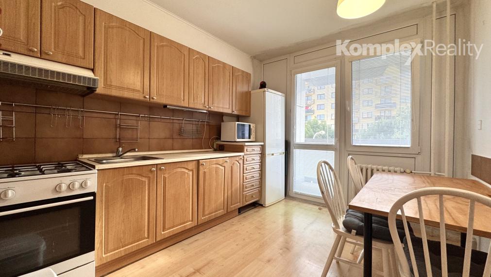 Predaj- priestranný 3-izbový byt s loggiou na obľúbenom sídlisku Klokočina v Nitre (s vizualizáciou rekonštrukcie)