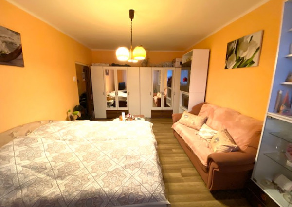 Predaj-veľký 1 izbový byt Nové Zámky