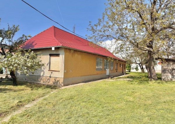 Na predaj 4i rodinný dom vo vidieckom štýle, obec Vinodol – len 18 km od Nitry