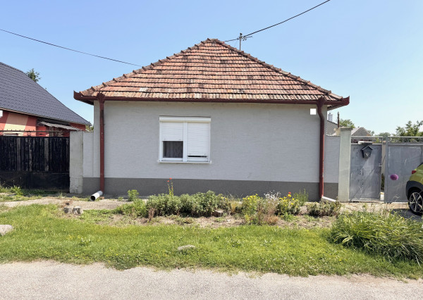 Na predaj: Rodinný dom v obci Kajal len 4 km od Galanty – ideálna kombinácia vidieckeho pokoja a blízkosti mesta