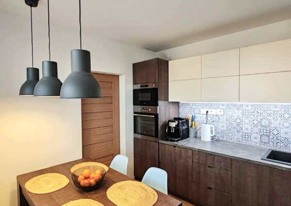 Predaj- 3-izbový byt po kompletnej rekonštrukcii – sídlisko JUH, Nové Zámky