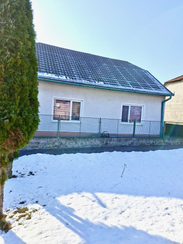 Predaj- útulný  3i rodinný dom po rekonštrukcii v tichej časti obce Nýrovce