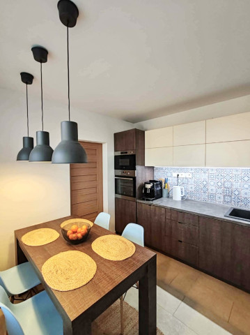 Predaj- 3-izbový byt po kompletnej rekonštrukcii – sídlisko JUH, Nové Zámky