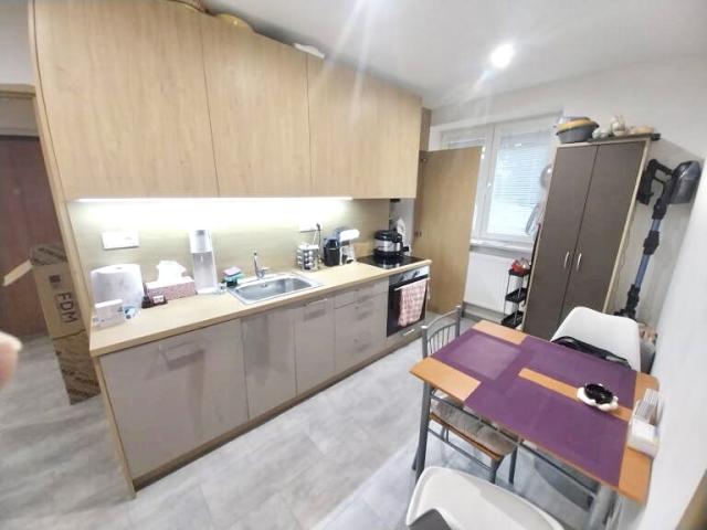 Prenájom- 3 izbový byt po rekonštrukcii, Nové Zámky