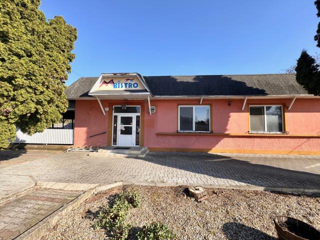 Na predaj komerčný objekt v obci Andovce, len 2 km od Nových Zámkov.