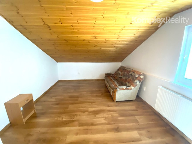 Predaj- zrekonštruovaný rodinný dom vhodný aj na podnikanie  v Nových Zámkoch