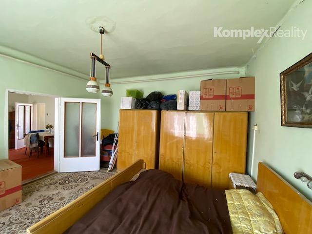 Na predaj 2-izbový rodinný dom s veľkým pozemkom v obci Dubník, okres Nové Zámky – možnosť výstavby ďalšieho domu