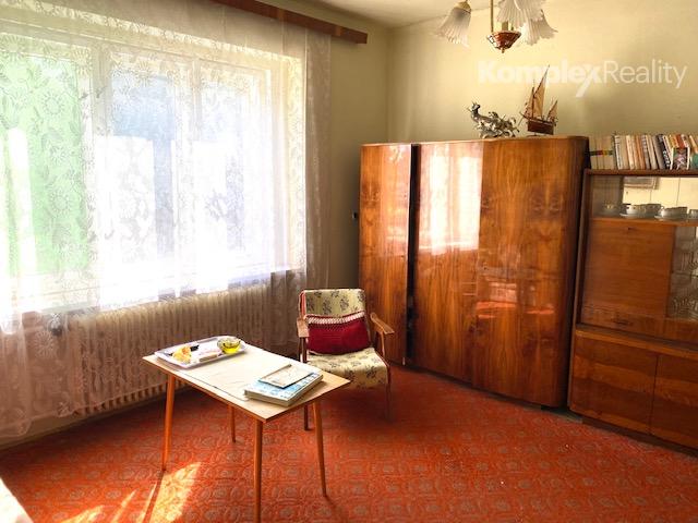 Na predaj 2-izbový rodinný dom s veľkým pozemkom v obci Dubník, okres Nové Zámky – možnosť výstavby ďalšieho domu