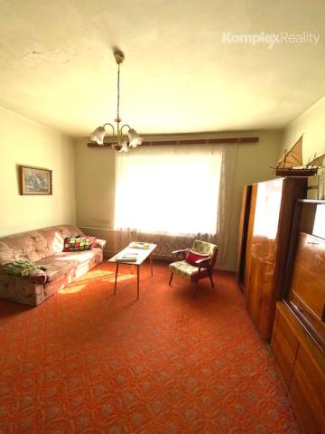 Na predaj 2-izbový rodinný dom s veľkým pozemkom v obci Dubník, okres Nové Zámky – možnosť výstavby ďalšieho domu