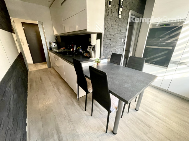 Predaj - 3 izbový moderný byt, Nové Zámky