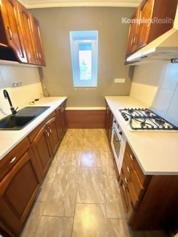 Predaj- 4i  dom v tichej lokalite s vizualizáciou interiéru, Šurany