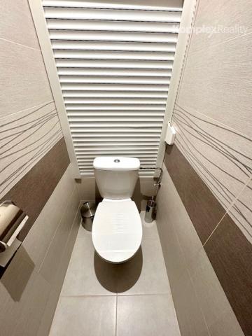 Prenájom-  zariadený 2i byt s balkónom Nové Zámky