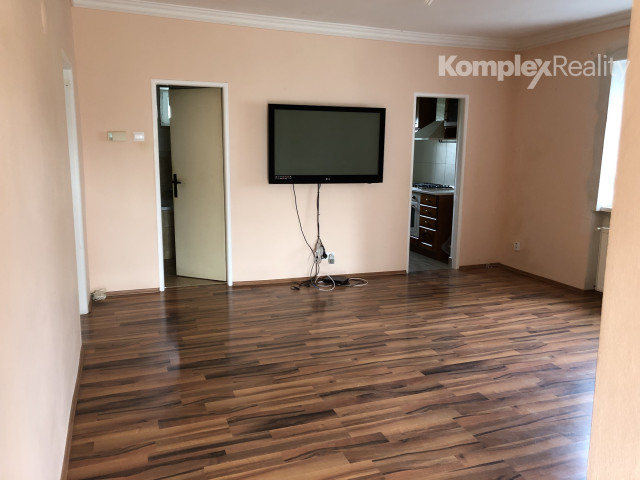 Predaj- 4i  dom v tichej lokalite s vizualizáciou interiéru, Šurany