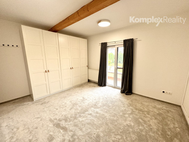 REZERVOVANÉ!Predaj- 4i rodinný dom s bazénom" Milionárska štvrť "Nové Zámky