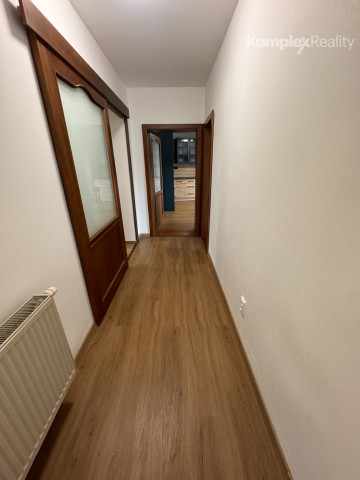 REZERVOVANÉ!Predaj- 4i rodinný dom s bazénom" Milionárska štvrť "Nové Zámky