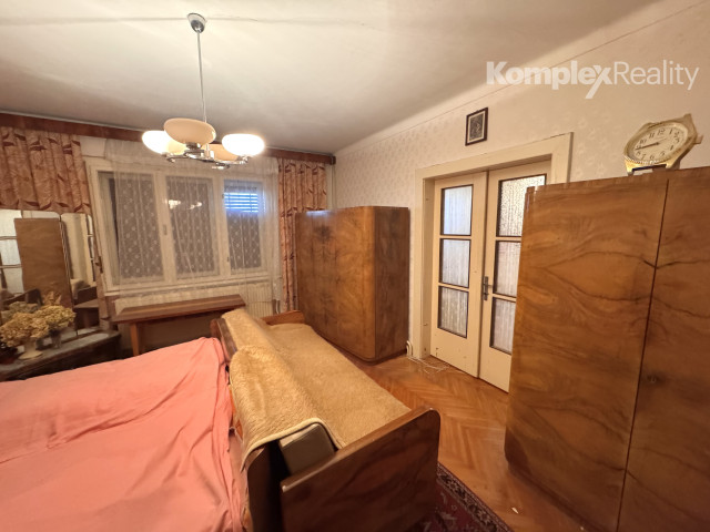 Predaj- 3i rodinný dom  s garážou a letnou kuchyňou Nové Zámky