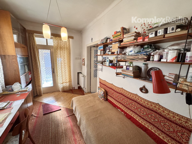 Predaj- 3i rodinný dom  s garážou a letnou kuchyňou Nové Zámky