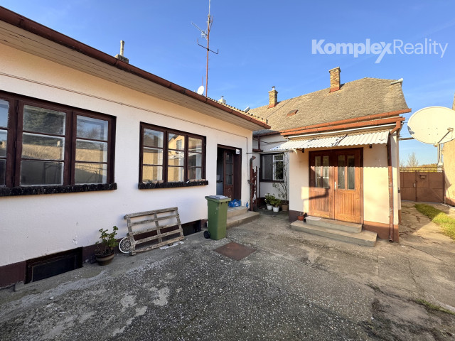 Predaj- 3i rodinný dom  s garážou a letnou kuchyňou Nové Zámky