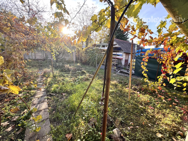 Predaj- 3i rodinný dom  s garážou a letnou kuchyňou Nové Zámky