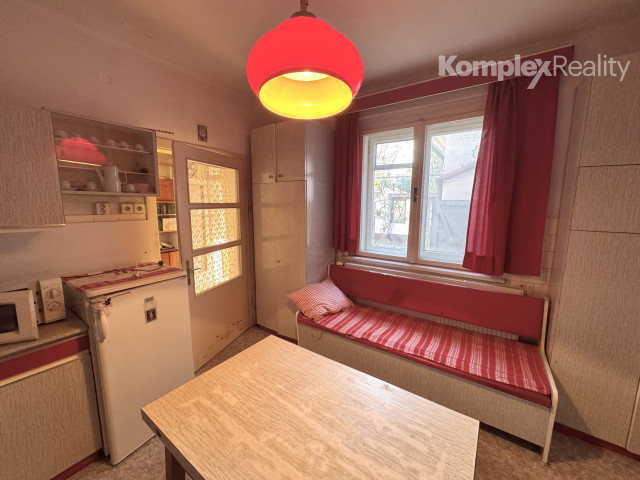 Predaj- 3i rodinný dom  s garážou a letnou kuchyňou Nové Zámky