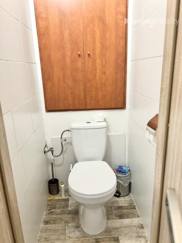 Predaj- priestranný 2 izbový byt s balkónom po kompletnej rekonštrukcii, Nové Zámky