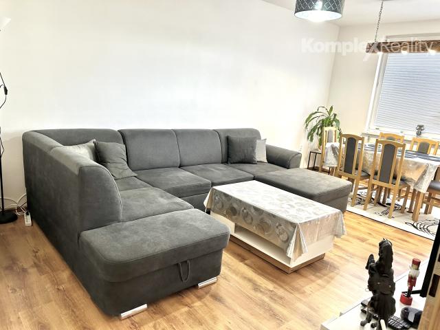 Predaj- priestranný 2 izbový byt s balkónom po kompletnej rekonštrukcii, Nové Zámky