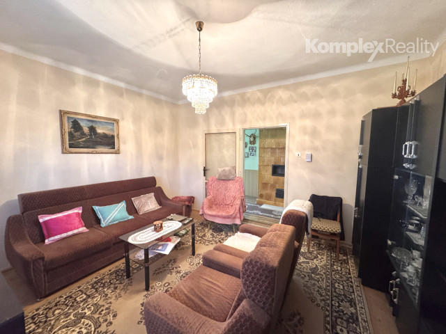 Na predaj rodinný dom s dielňou, garážou a udržiavanou záhradou – Rúbaň