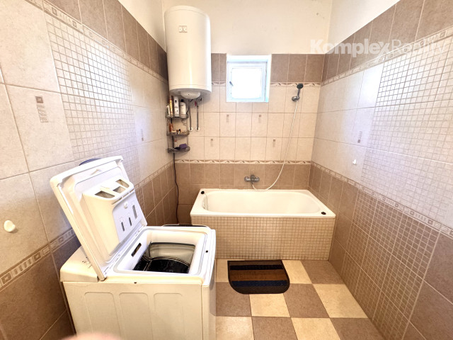 Na predaj rodinný dom s dielňou, garážou a udržiavanou záhradou – Rúbaň