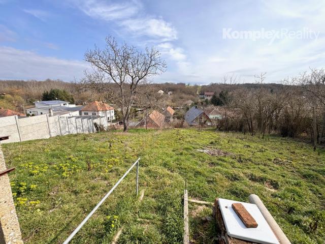 Predaj- rodinný dom vo vidieckom štýle , Trávnica