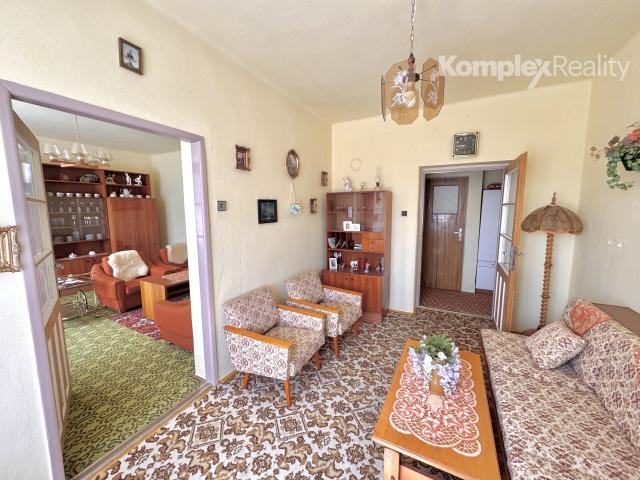 Na predaj: 5-izbový rodinný dom so samostatnou garážou a letnou kuchyňou v obci Tvrdošovce