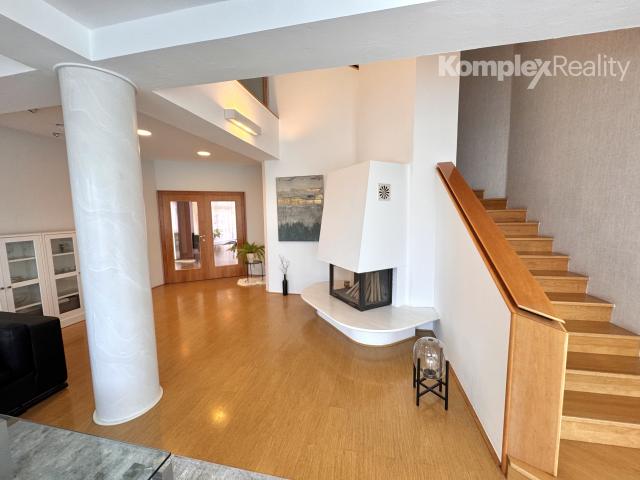 Na predaj nadštandardný 5-izbový rodinný dom s dvojgarážou a wellness zónou, Bánov (okres Nové Zámky)