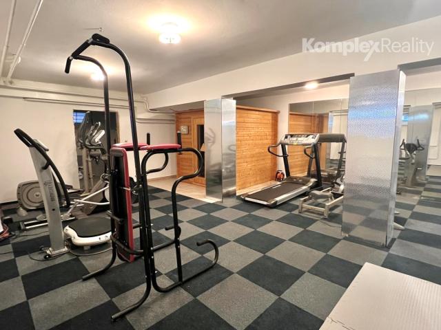 Na predaj nadštandardný 5-izbový rodinný dom s dvojgarážou a wellness zónou, Bánov (okres Nové Zámky)