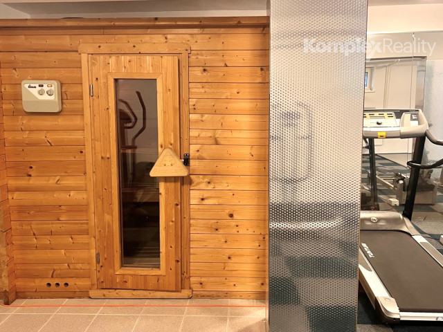 Na predaj nadštandardný 5-izbový rodinný dom s dvojgarážou a wellness zónou, Bánov (okres Nové Zámky)