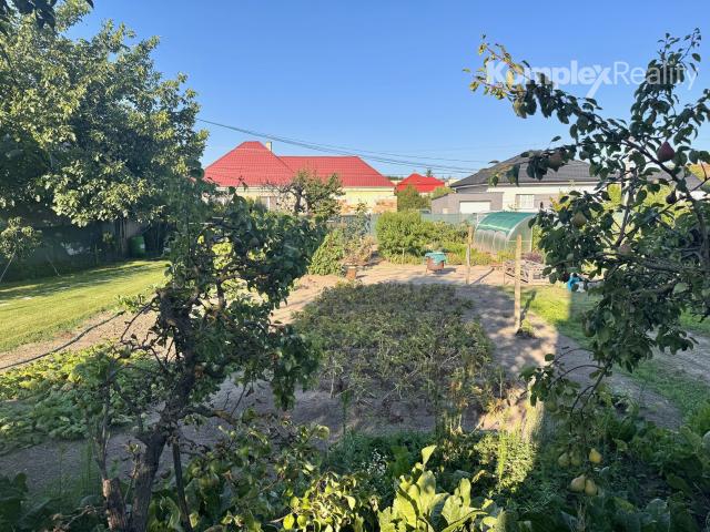 Na predaj 3-izbový byt s garážou a pivnicou v tehlovej štvorbytovke – Nové Zámky/7 km/