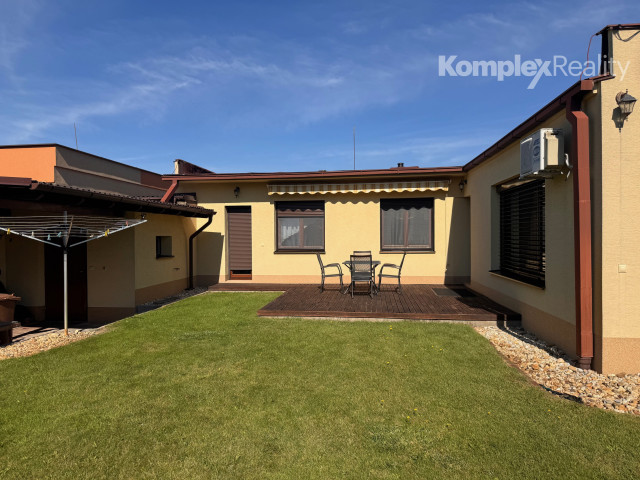 Predaj- 4 izbový átriový rodinný dom Milionárska štvrť, Nové Zámky