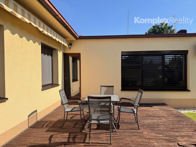 Predaj- 4 izbový átriový rodinný dom Milionárska štvrť, Nové Zámky