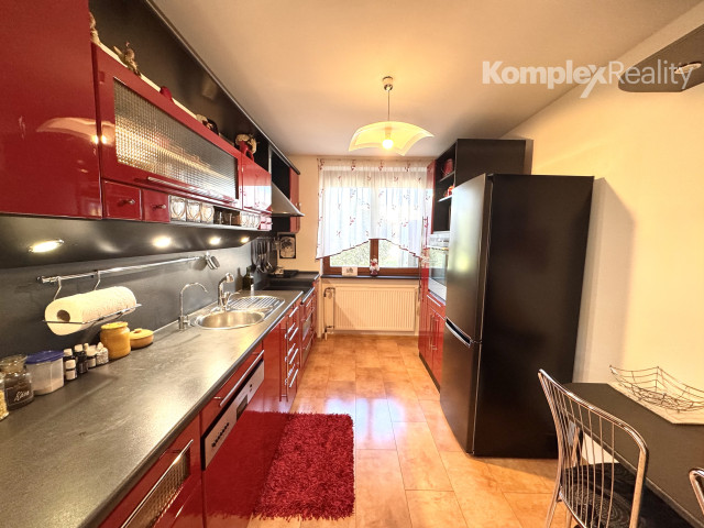 Predaj- 4 izbový átriový rodinný dom Milionárska štvrť, Nové Zámky