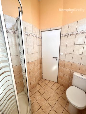 Prenájom reprezentatívnych kancelárskych priestorov s parkoviskom – Nové Zámky, Komárňanská cesta