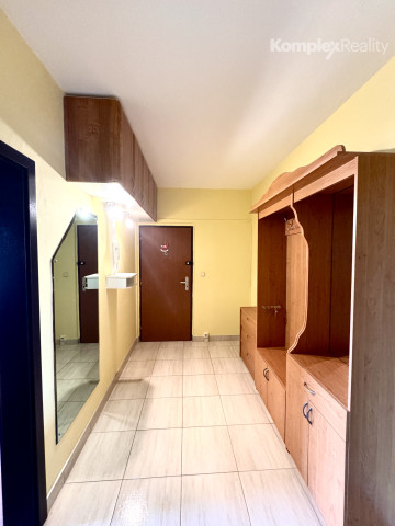 Na prenájom- priestranný 3i byt s loggiou, ul. Vajanského , Nové Zámky