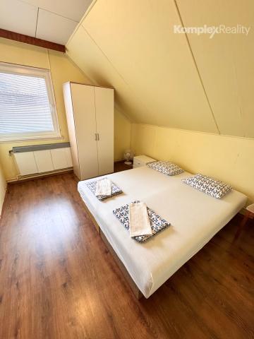 Predaj- zabehnutý penzión a rodinný dom, Štúrovo