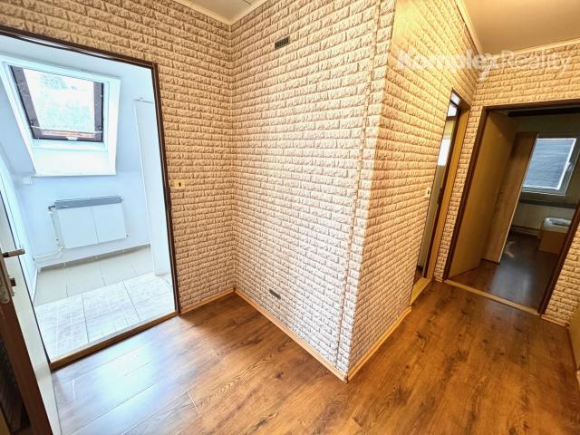 Predaj- zabehnutý penzión a rodinný dom, Štúrovo