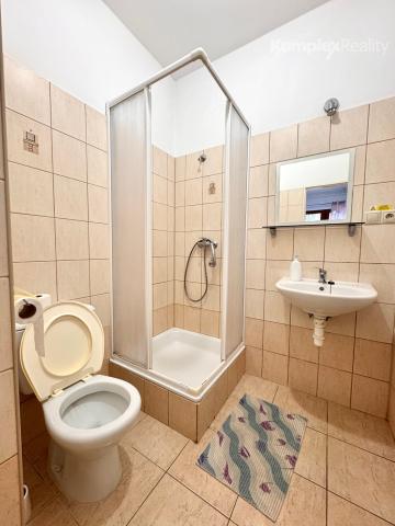 Predaj- zabehnutý penzión a rodinný dom, Štúrovo