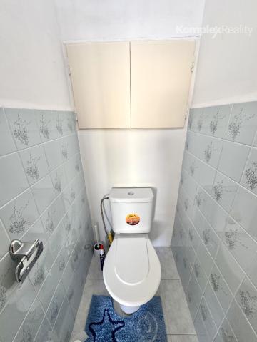 Na prenájom priestranný 3-izbový byt v obľúbenej lokalite Nových Zámkov – ul. G. Bethlena