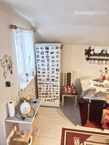 Predaj- útulný  3i rodinný dom po rekonštrukcii v tichej časti obce Nýrovce