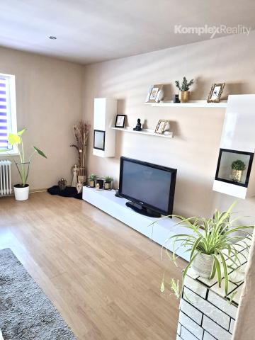 Predaj- útulný  3i rodinný dom po rekonštrukcii v tichej časti obce Nýrovce