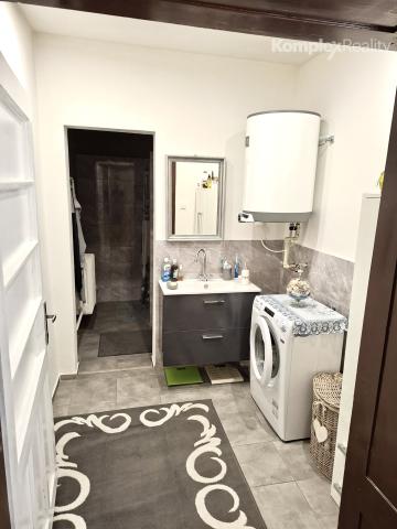 Predaj- útulný  3i rodinný dom po rekonštrukcii v tichej časti obce Nýrovce