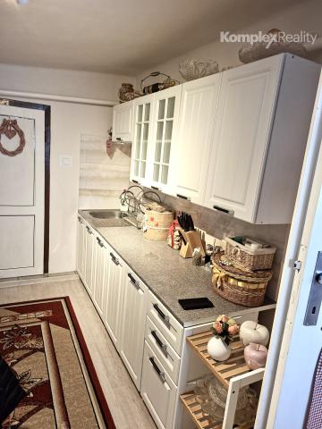 Predaj- útulný  3i rodinný dom po rekonštrukcii v tichej časti obce Nýrovce