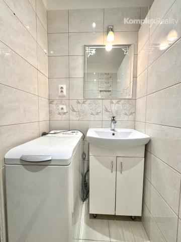 Predaj- Veľkometrážny 3-izbový byt s loggiou – JUH, Nové Zámky, 78 m²